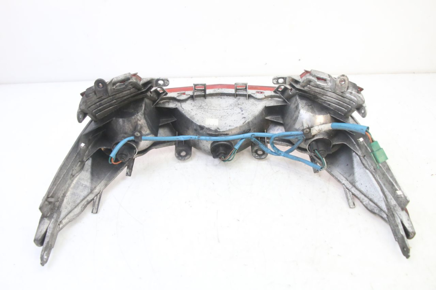 photo de TYLNE ŚWIATŁO KYMCO DINK STREET 125 (2009 - 2014) - Punkty mocowania