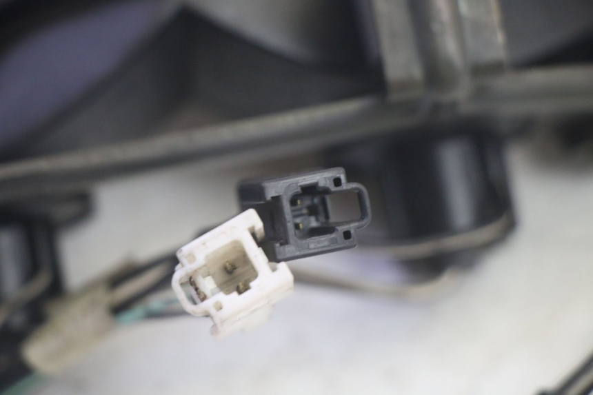 photo de LAMPA TYLNA SUZUKI DL V STROM 1000 (2002 - 2007) - Widok ogólny