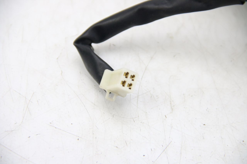 photo de PRAWE TYLNE ŚWIATŁO PEUGEOT E-VIVACITY 1 (2012 - 2018) - Stan powierzchni