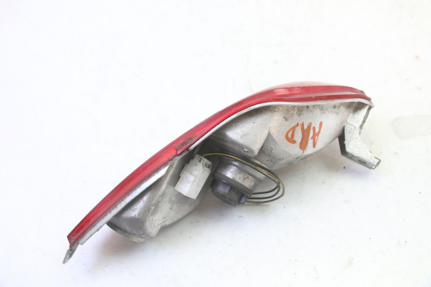 photo de PRAWE TYLNE ŚWIATŁO PIAGGIO MP3 LT 300 (2010 - 2016) - Widok ogólny