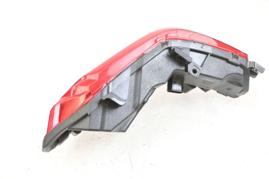 photo de PRAWE TYLNE ŚWIATŁO PIAGGIO MP3 500 (2016 - 2018) - Widok produktu