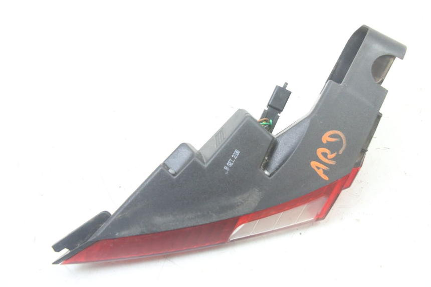 photo de PRAWE TYLNE ŚWIATŁO PEUGEOT SATELIS COMPRESSOR K15 125 (2006 - 2009) - Widok ogólny