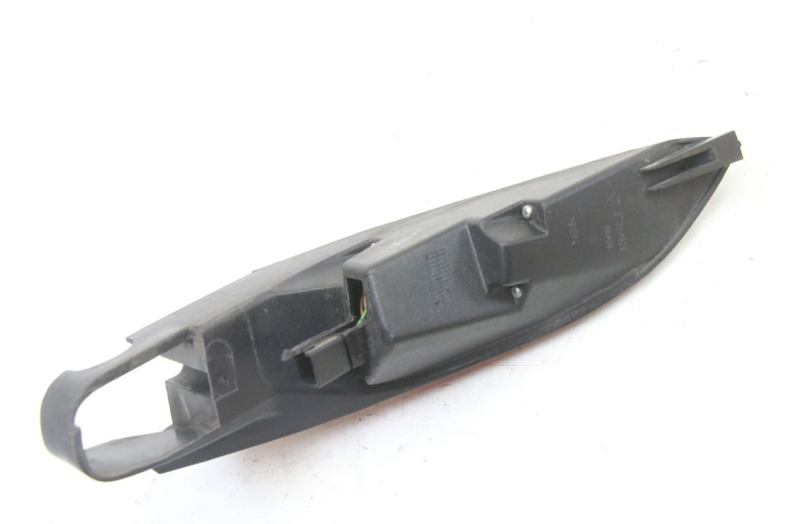 photo de PRAWE TYLNE ŚWIATŁO PEUGEOT SATELIS COMPRESSOR K15 125 (2006 - 2009) - Widok ogólny