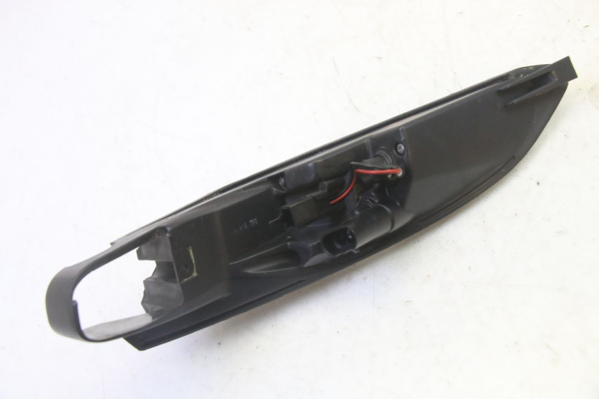 photo de PRAWE TYLNE ŚWIATŁO PEUGEOT SATELIS 125 (2013 - 2018) - Widok ogólny