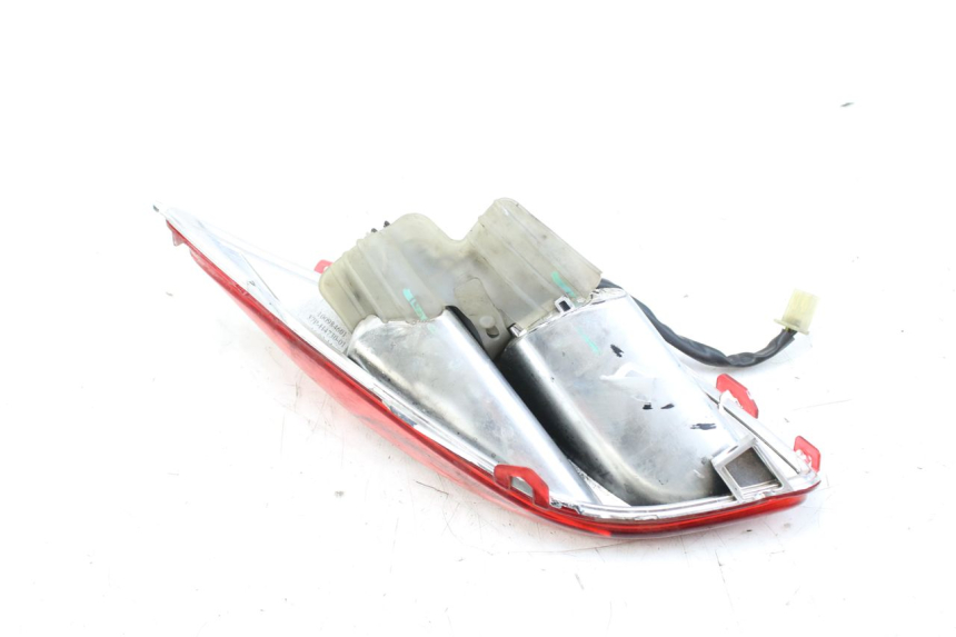 photo de PRAWE TYLNE ŚWIATŁO MBK SKYCRUISER 125 (2010 - 2013) - Inny kąt widzenia