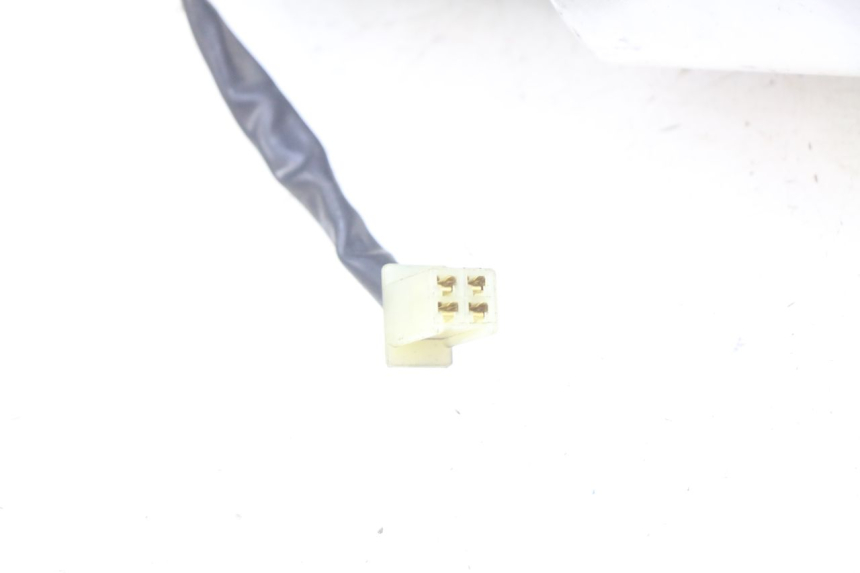 photo de PRAWE TYLNE ŚWIATŁO YAMAHA X-MAX XMAX 125 (2010 - 2013) - Szczegół części