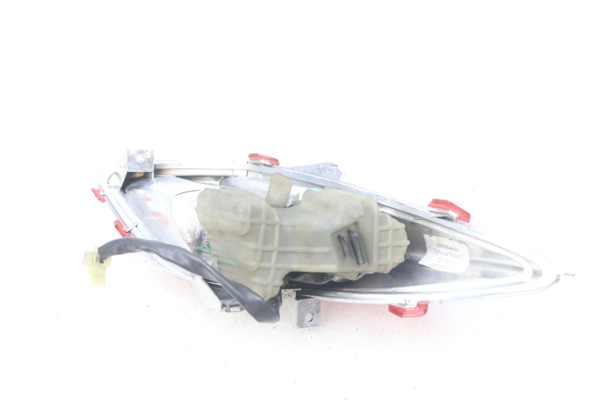 photo de PRAWE TYLNE ŚWIATŁO YAMAHA X-MAX XMAX 125 (2010 - 2013) - Zoom stanu zużycia