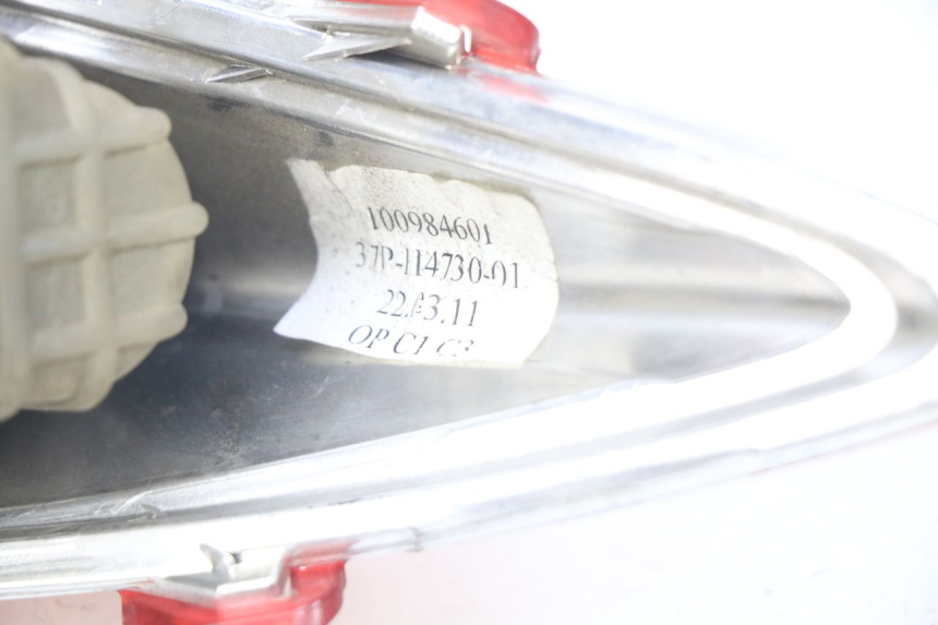 photo de PRAWE TYLNE ŚWIATŁO YAMAHA X-MAX XMAX 125 (2010 - 2013) - Inny kąt widzenia