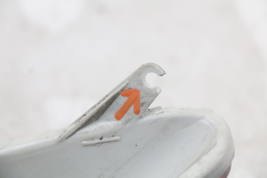 photo de PRAWE TYLNE ŚWIATŁO YAMAHA XMAX X-MAX 125 (2006 - 2009) - Oznaczenia i referencje