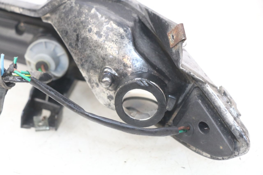 photo de PRAWE TYLNE ŚWIATŁO YAMASAKI YM T 125 (2015 - 2020) - Inny kąt widzenia