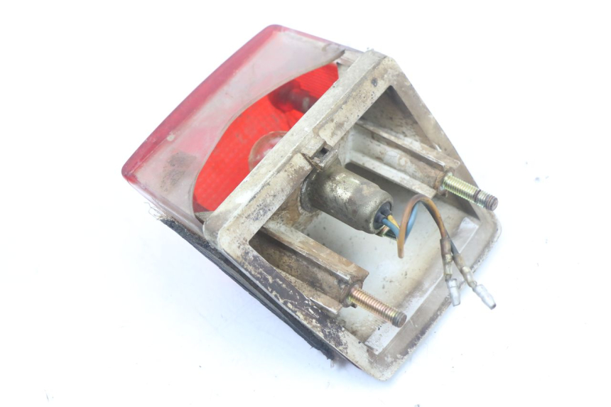 photo de LAMPA TYLNA YAMAHA DTLC 125 (1982 - 1987) - Zbliżenie techniczne