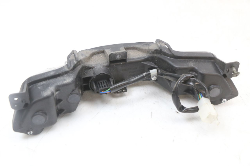 photo de LAMPA TYLNA LONGJIA EASY MAX 125 (2020 - 2024) - Inny kąt widzenia