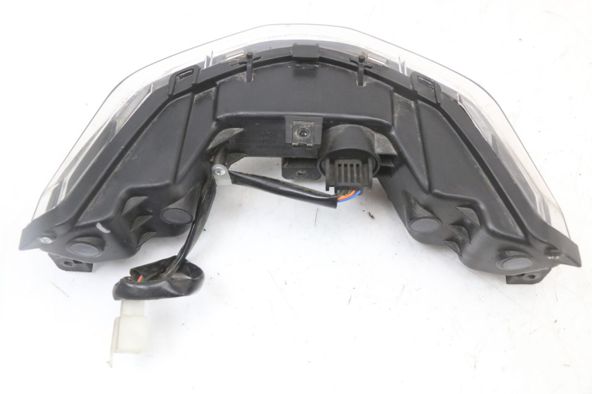 photo de LAMPA TYLNA LONGJIA EASY MAX 125 (2020 - 2024) - Zbliżenie techniczne