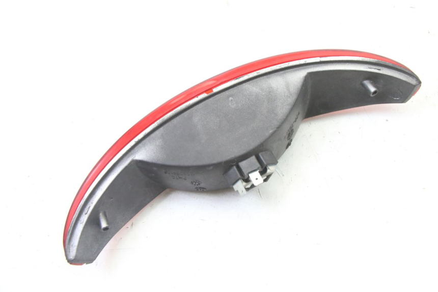 photo de LAMPA TYLNA PEUGEOT ELYSEO 125 (1999 - 2004) - Inny kąt widzenia