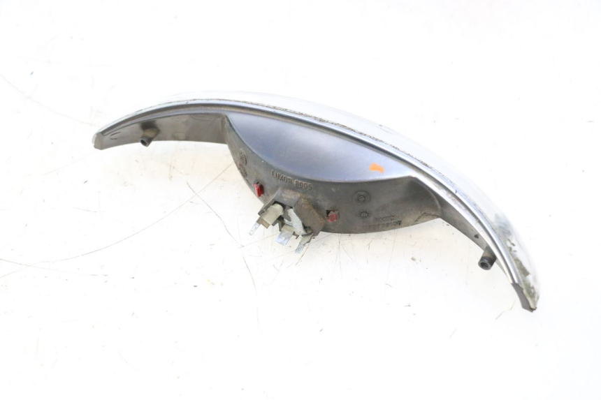 photo de LAMPA TYLNA PEUGEOT ELYSTAR 50 (2002 - 2014) - Zbliżenie komponentów