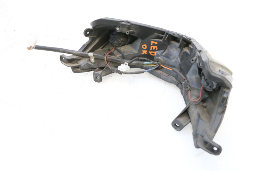 photo de LAMPA TYLNA JM MOTORS EVOLIS 4T 50 (2018 - 2022) - Punkty mocowania