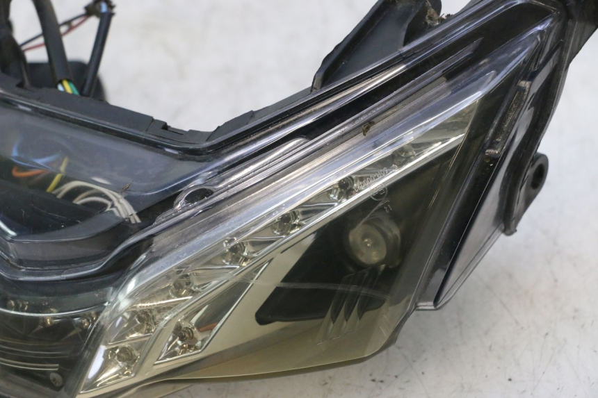 photo de LAMPA TYLNA JM MOTORS EVOLIS 4T 50 (2018 - 2022) - Zbliżenie techniczne