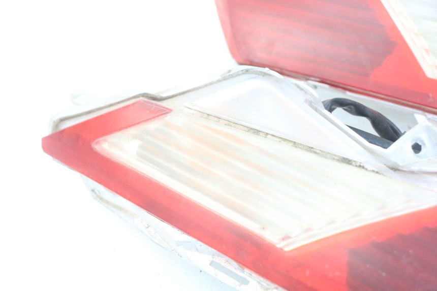 photo de LAMPA TYLNA HONDA FES PANTHEON 125 (2003 - 2007) - Punkty mocowania