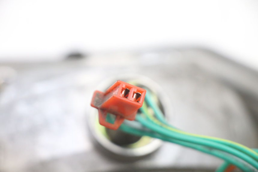 photo de LAMPA TYLNA SYM FIDDLE 3 III 125 (2014 - 2020) - Punkty mocowania