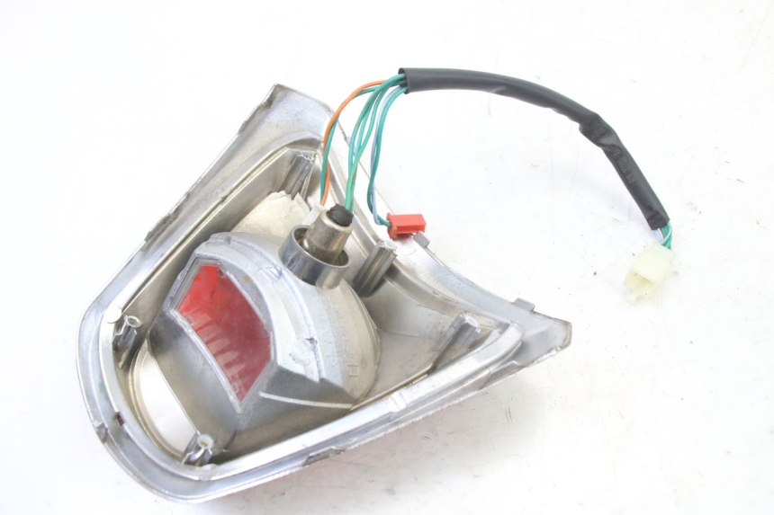 photo de LAMPA TYLNA SYM FIDDLE 3 III 125 (2014 - 2020) - Zbliżenie techniczne