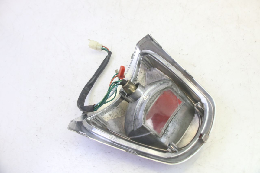 photo de LAMPA TYLNA SYM FIDDLE 3 III 125 (2014 - 2020) - Zbliżenie techniczne