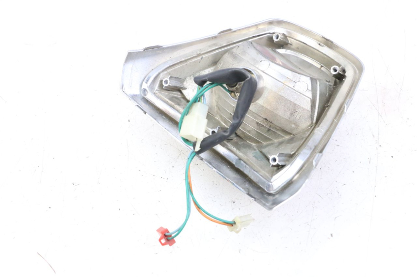 photo de LAMPA TYLNA SYM FIDDLE 3 III 50 (2014 - 2020) - Zoom stanu zużycia