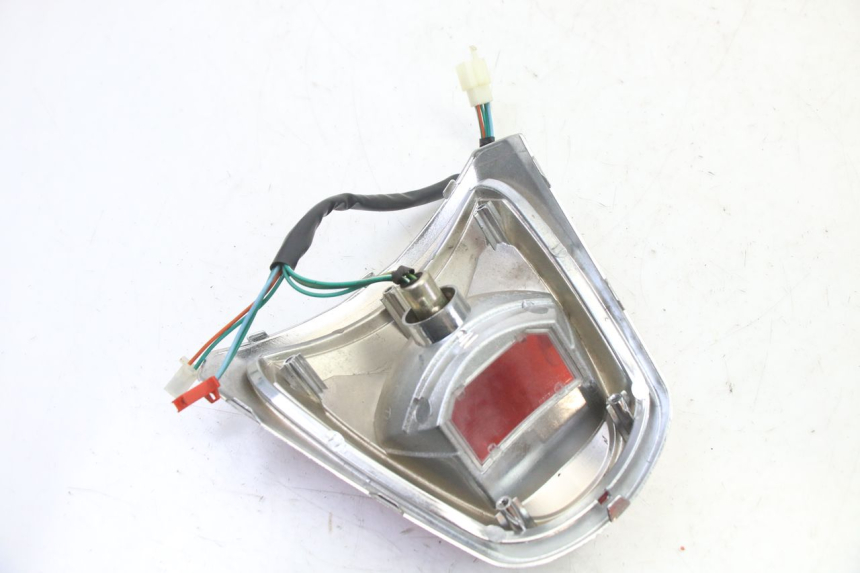 photo de LAMPA TYLNA SYM FIDDLE 3 III 50 (2014 - 2020) - Inny kąt widzenia