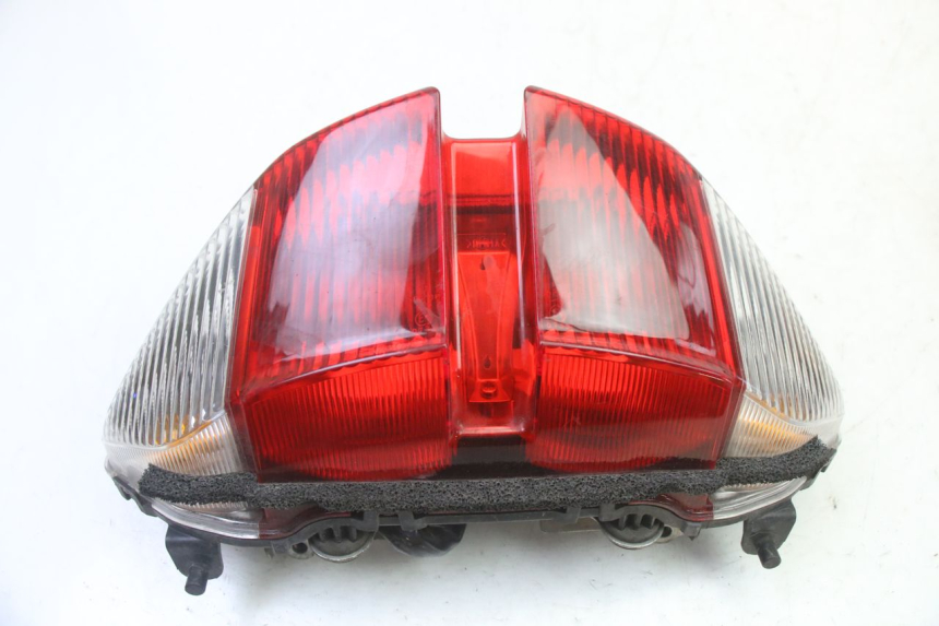 photo de LAMPA TYLNA YAMAHA FJR ABS 1300 (2006 - 2012) - Inny kąt widzenia
