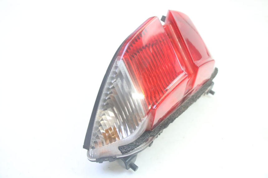 photo de LAMPA TYLNA YAMAHA FJR ABS 1300 (2006 - 2012) - Inny kąt widzenia