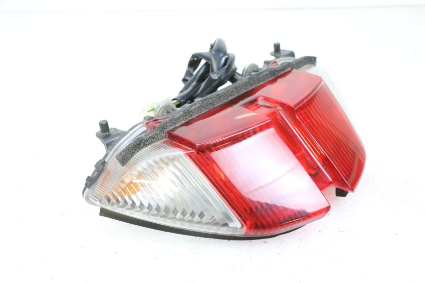 photo de LAMPA TYLNA YAMAHA FJR ABS 1300 (2006 - 2012) - Punkty mocowania