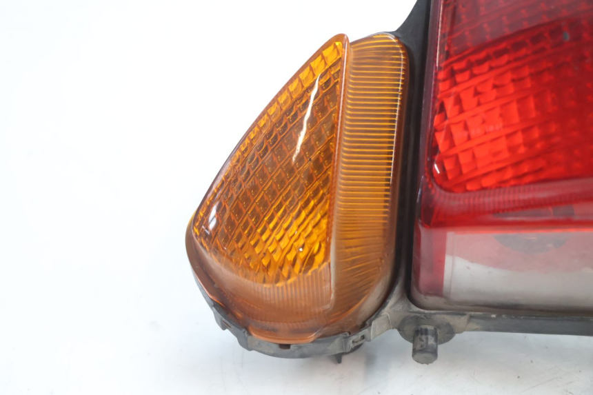 photo de ŚWIATŁO TYLNE YAMAHA FJR 1300 (2001 - 2005) - Szczegół części