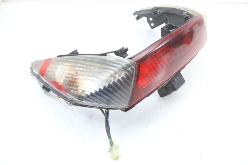 photo de LAMPA TYLNA HONDA FJS SILVER WING SILVERWING 400 (2005 - 2008) - Zoom stanu zużycia