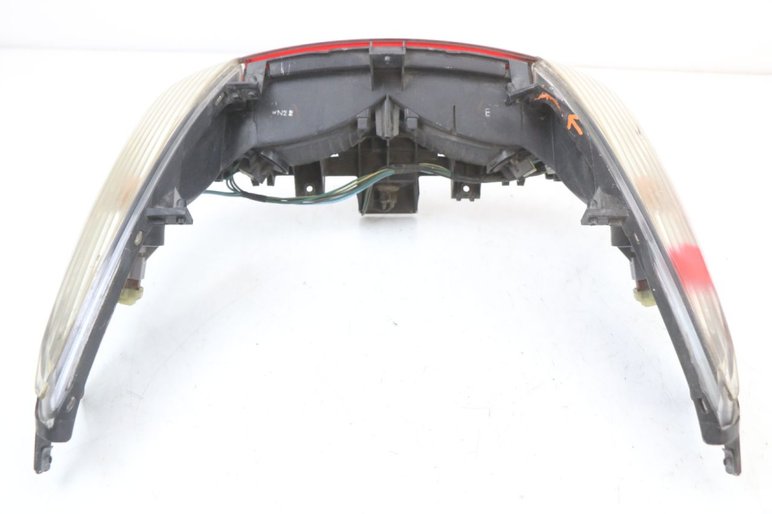 photo de LAMPA TYLNA HONDA FJS SILVER WING SILVERWING 400 (2005 - 2008) - Punkty mocowania