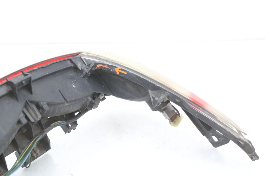 photo de LAMPA TYLNA HONDA FJS SILVER WING SILVERWING 400 (2005 - 2008) - Część sprawdzona