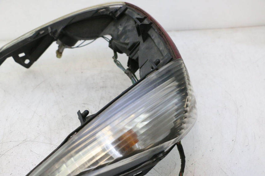 photo de LAMPA TYLNA HONDA FJS SILVER WING SILVERWING 400 (2005 - 2008) - Zoom stanu zużycia