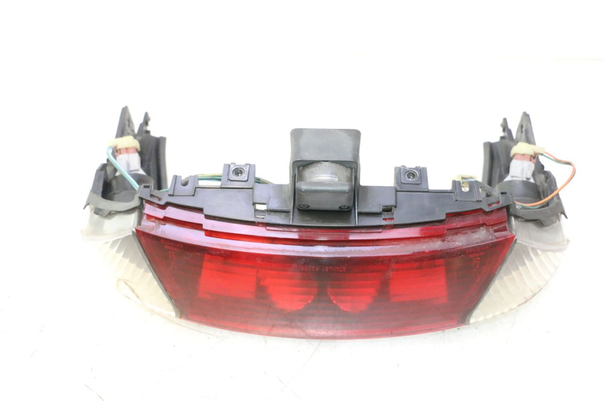 photo de LAMPA TYLNA HONDA FJS SILVER WING SILVERWING 400 (2005 - 2008) - Alternatywny kąt