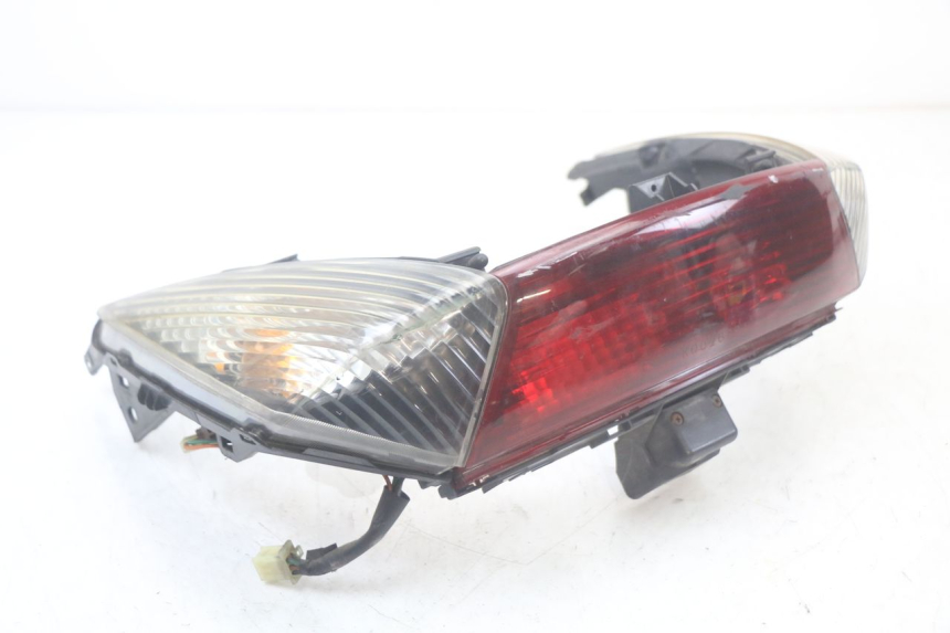 photo de LAMPA TYLNA HONDA FJS SILVERWING SILVER WING 600 (2001 - 2010) - Zbliżenie techniczne