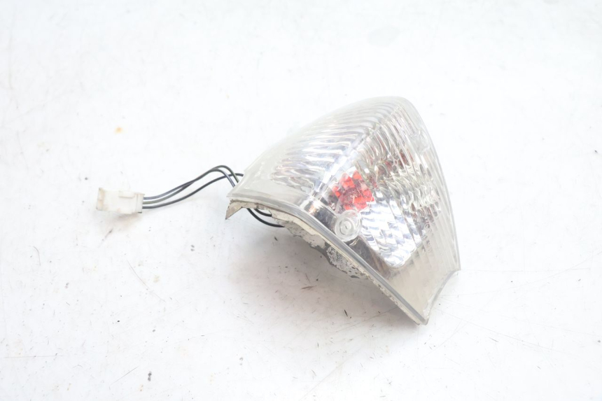 photo de LAMPA TYLNA PIAGGIO FLY 2T 50 (2004 - 2017) - Zoom stanu zużycia