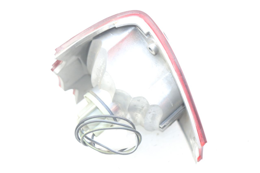 photo de LAMPA TYLNA PIAGGIO FLY 100 (2006 - 2010) - Inny kąt widzenia