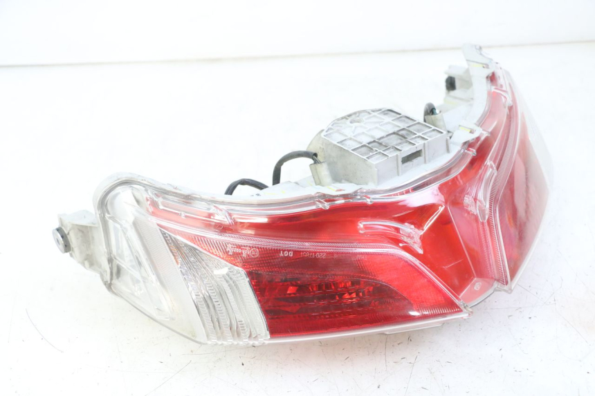 photo de LAMPA TYLNA HONDA FORZA ABS 300 (2013 - 2017) - Szczegóły charakterystyczne