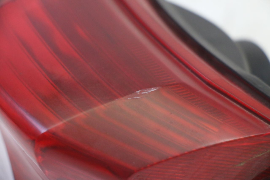 photo de LAMPA TYLNA YAMAHA FZ6 N FAZER 600 (2004 - 2006) - Punkty mocowania