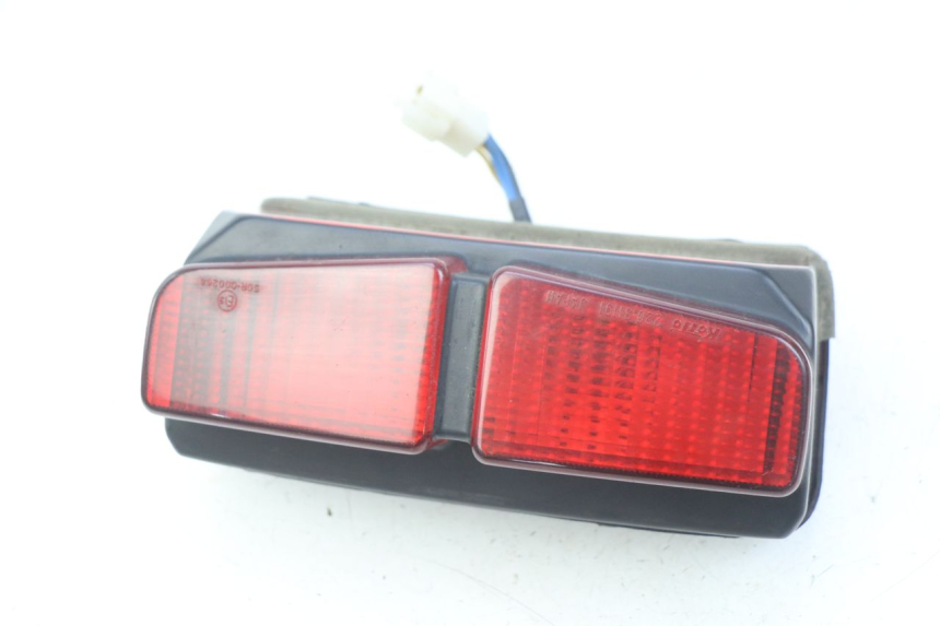 photo de LAMPA TYLNA YAMAHA FZS FAZER 600 (1998 - 2001) - Widok główny