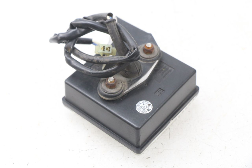 photo de LEWY TYLNY KIERUNKOWSKAZ YAMAHA FJR ABS 1300 (2006 - 2012) - Zoom stanu zużycia