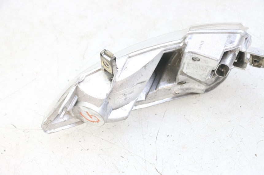 photo de LEWY TYLNY KIERUNKOWSKAZ PIAGGIO IE MP3 YOURBAN 300 (2011 - 2016) - Zoom stanu zużycia