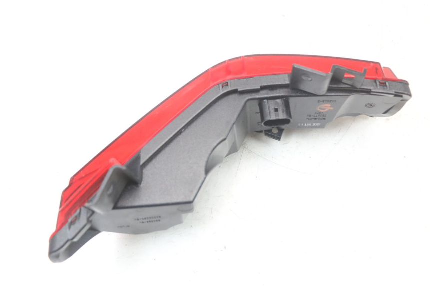 photo de LEWY TYLNY KIERUNKOWSKAZ PIAGGIO MP3 HPE 350 (2018 - 2020) - Część sprawdzona