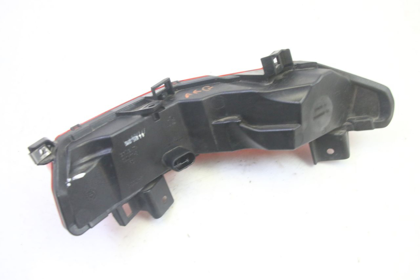 photo de LEWY TYLNY KIERUNKOWSKAZ PIAGGIO MP3 HPE 350 (2018 - 2020) - Zbliżenie techniczne