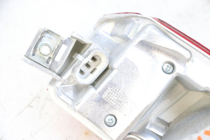 photo de LEWY TYLNY KIERUNKOWSKAZ PIAGGIO MP3 HPE 300 (2019 - 2026) - Widok ogólny