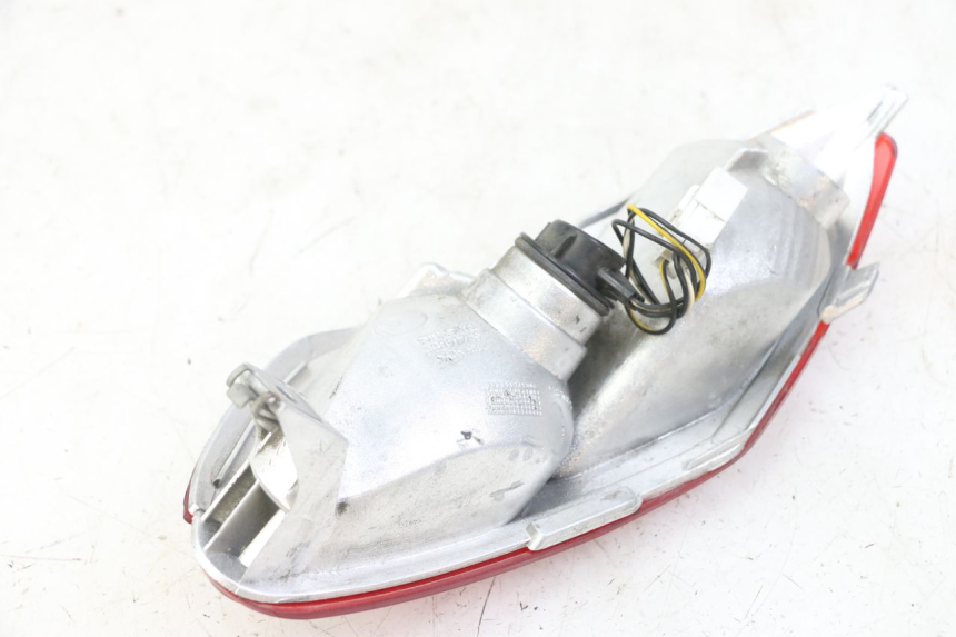 photo de LEWY TYLNY KIERUNKOWSKAZ PIAGGIO MP3 LT 300 (2010 - 2016) - Zbliżenie techniczne