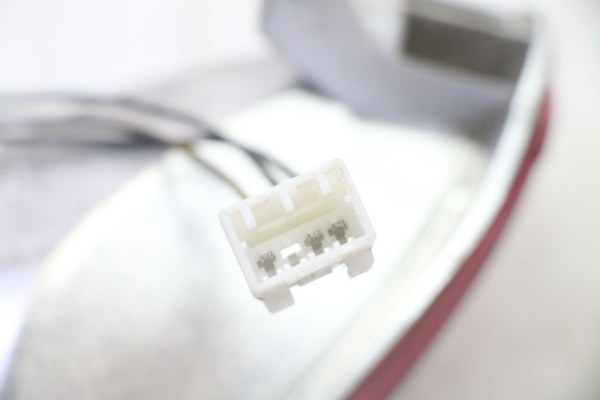 photo de LEWY TYLNY KIERUNKOWSKAZ PIAGGIO MP3 LT 300 (2010 - 2016) - Punkty mocowania