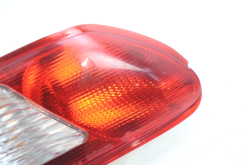 photo de LEWY TYLNY KIERUNKOWSKAZ PIAGGIO MP3 LT 300 (2010 - 2016) - Zoom stanu zużycia